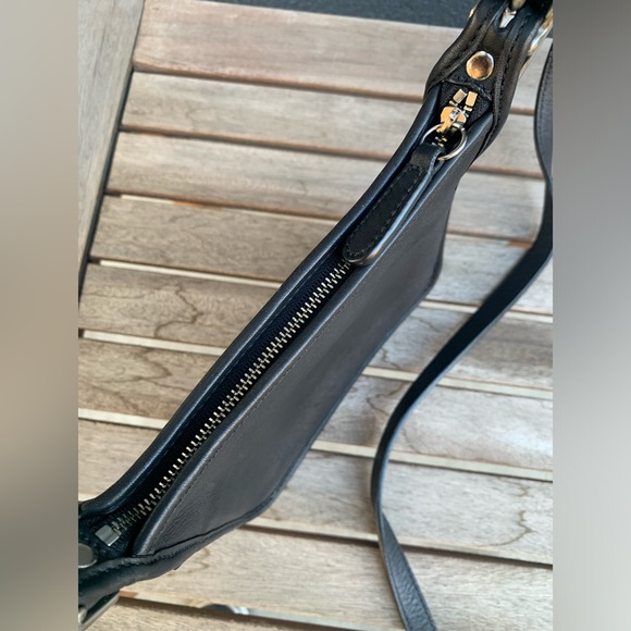 Coach Vintage Small Janice Legacy Leather Crossbody - Picture 3 of 5